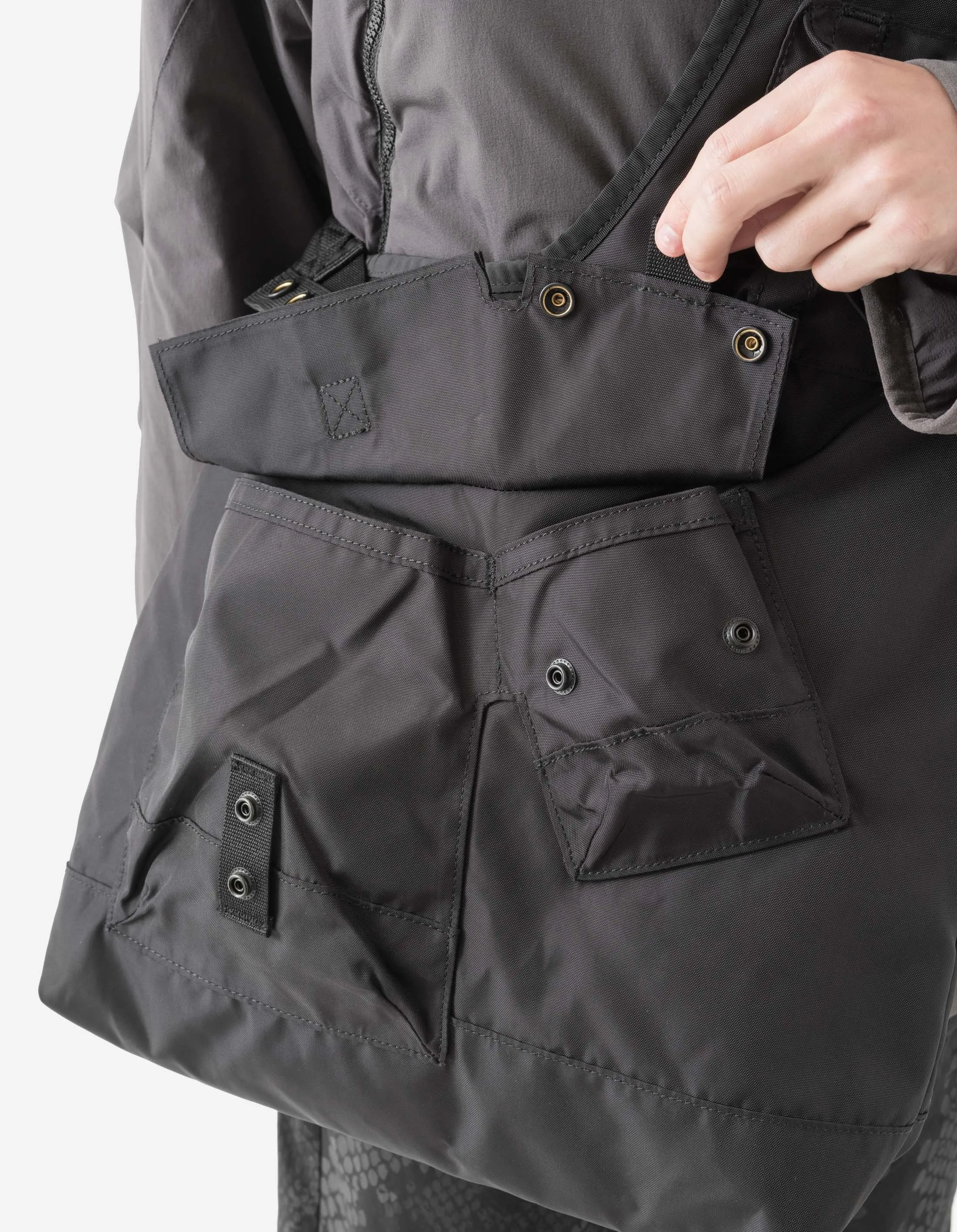 1113 Maha M.A.L.I.C.E. Monk Sling Bag Black