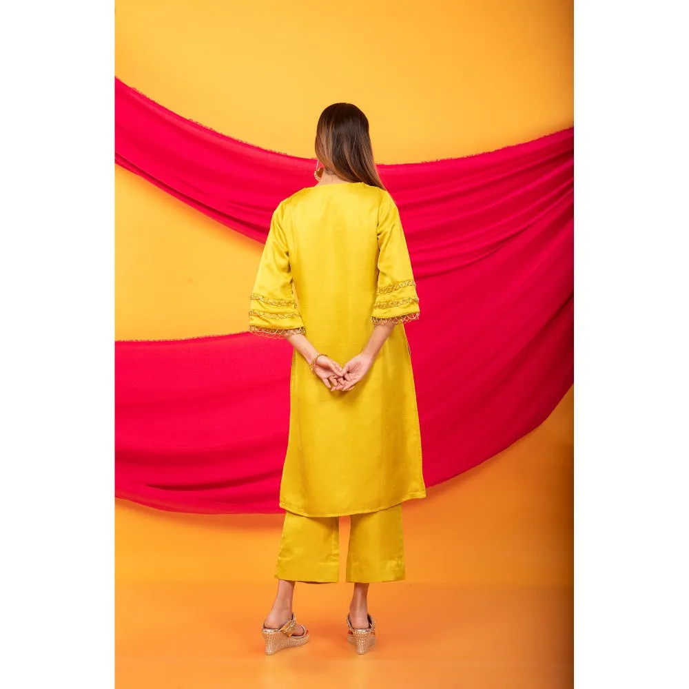MONK & MEI Gulnaar Lahori Canary Yellow Kurta And Pant (Set of 2)