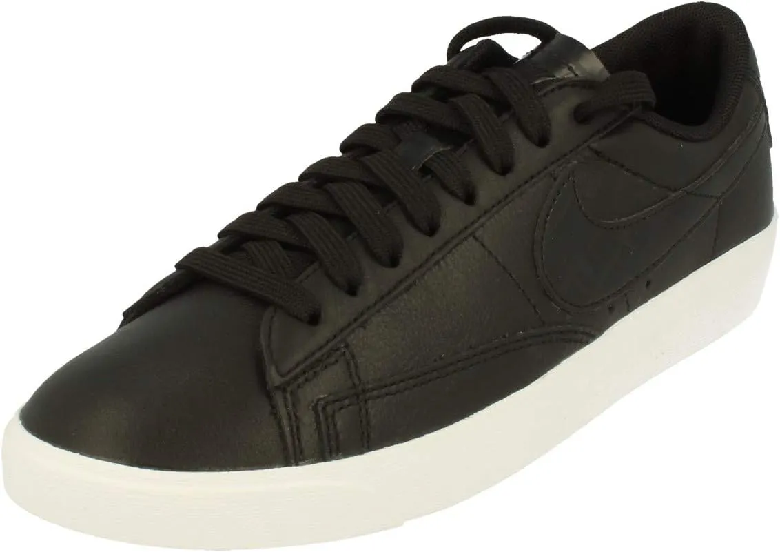 Nike Women's Modern