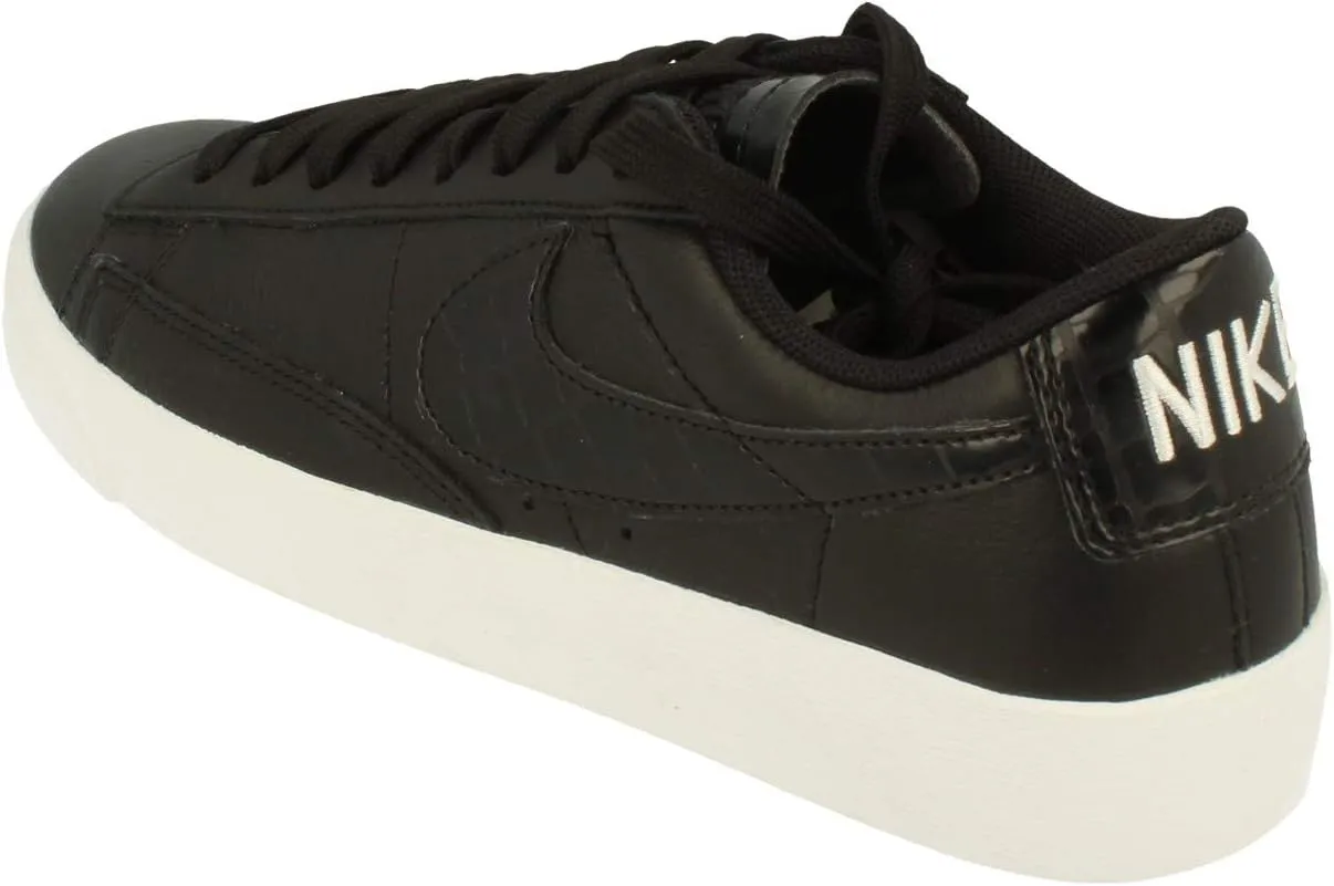 Nike Women's Modern