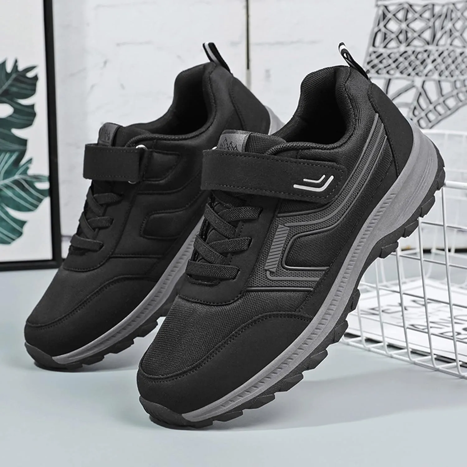 Non Slip Shoes for Men Wide Hiking Shoes Walking Shoes Waterproof Work Shoes Retro Running Shoes Lightweight Trainers