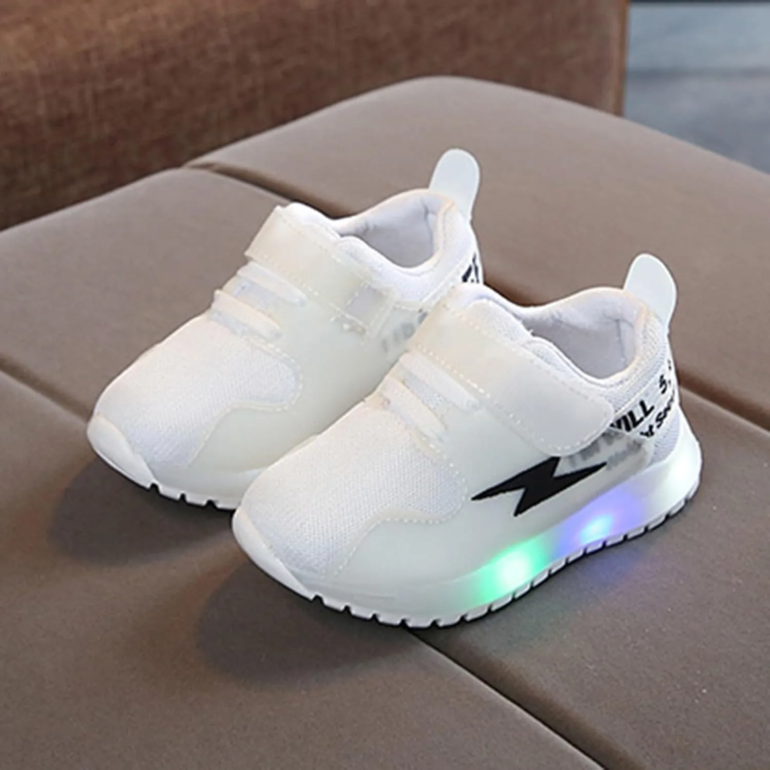 Sneakers for Girls Fashion Luminous Breathable Shoes for Girls Running Walking Soft Bottom Non Slip Sports Casual Shoes