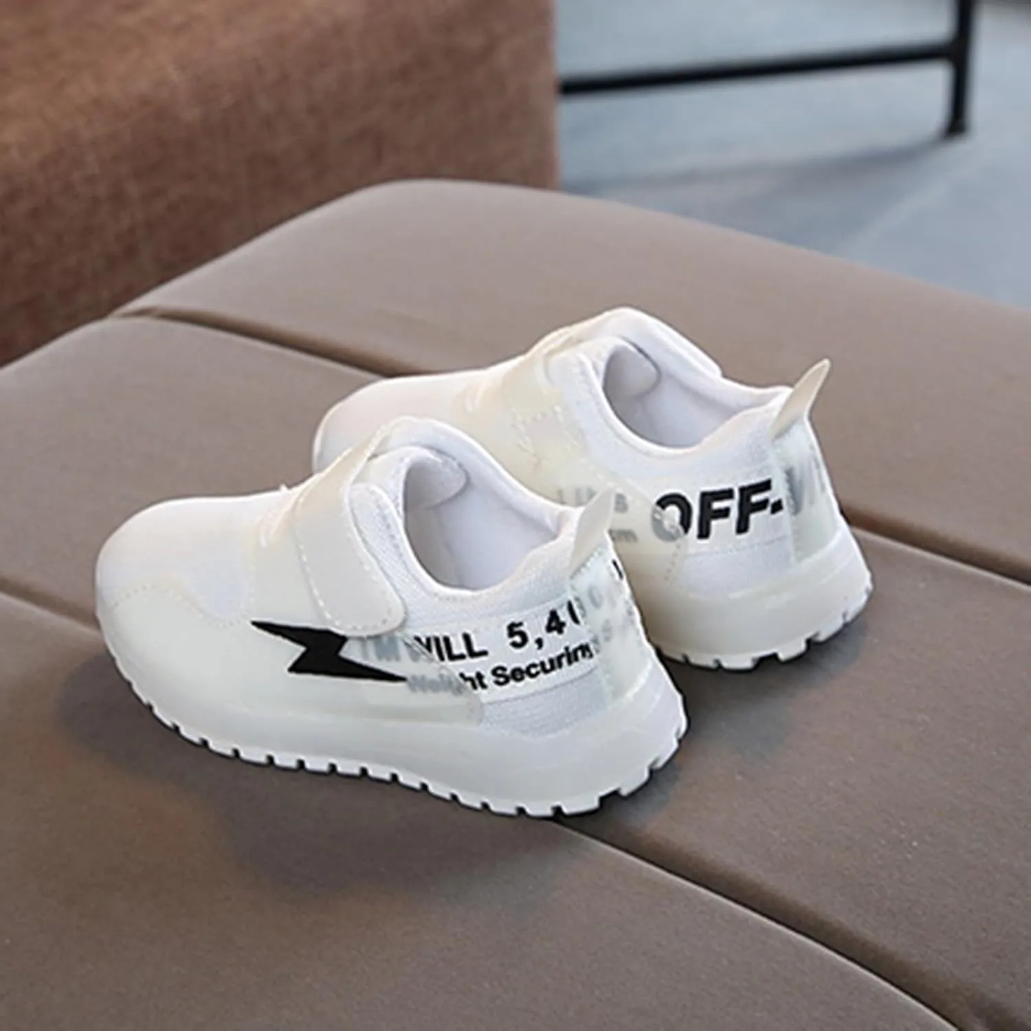 Sneakers for Girls Fashion Luminous Breathable Shoes for Girls Running Walking Soft Bottom Non Slip Sports Casual Shoes