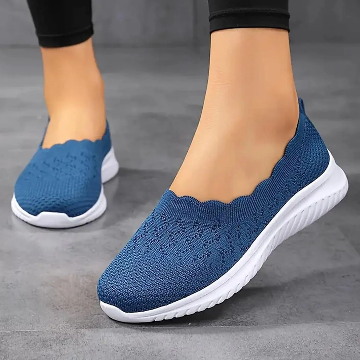 Women's Non Slip Tennis Sneakers Comfortable Low Top Outdoor Walking Shoes Fashion Comfortable Workout Shoes